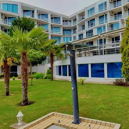 Belyy Lebed Apartment Sarafovo